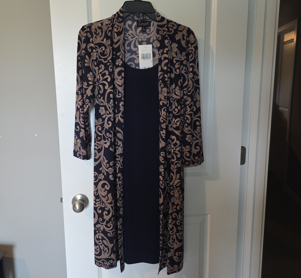 connected apparel Black Dress with Beige Floral-Patterned Duster